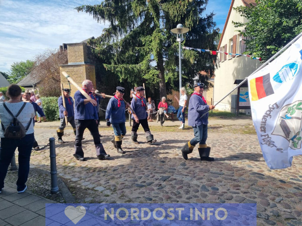 Festumzug 725 Jahre Himmelpfort am 06.07.2024, Feuerwehr, 725 Jahre Althymen, Fürstenberg/Havel