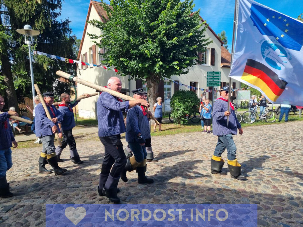 Festumzug 725 Jahre Himmelpfort am 06.07.2024, Feuerwehr, 725 Jahre Althymen, Fürstenberg/Havel