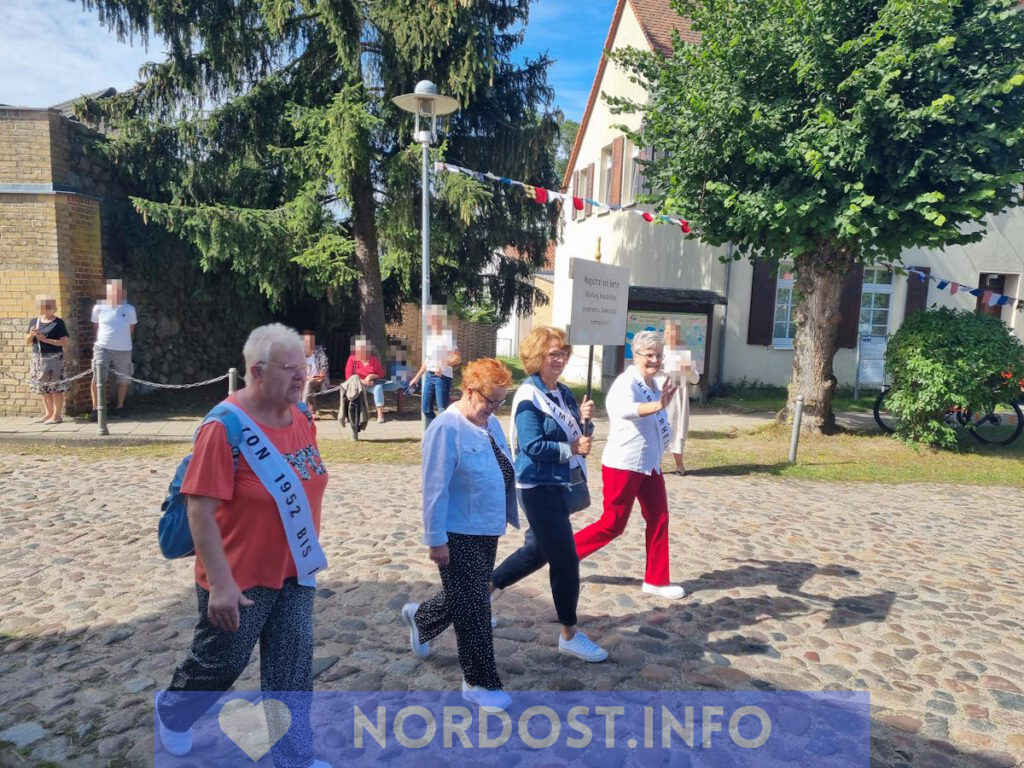 Festumzug 725 Jahre Himmelpfort am 06.07.2024, Feuerwehr, 725 Jahre Althymen, Fürstenberg/Havel